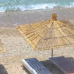 Emily's * Himare