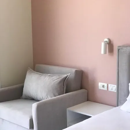 Hotel Emily's