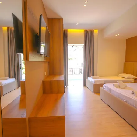 Hotel Emily's Himare