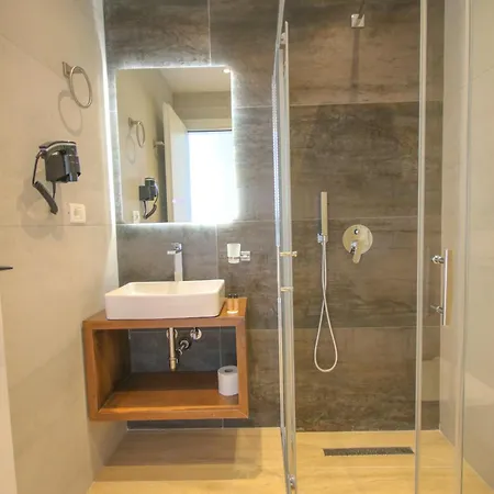 Hotel Emily's Himarë