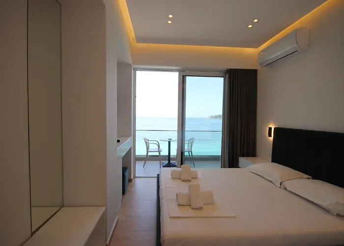 Hotel Emily's Himara