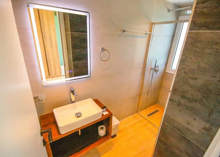 Hotel Emily's Himara